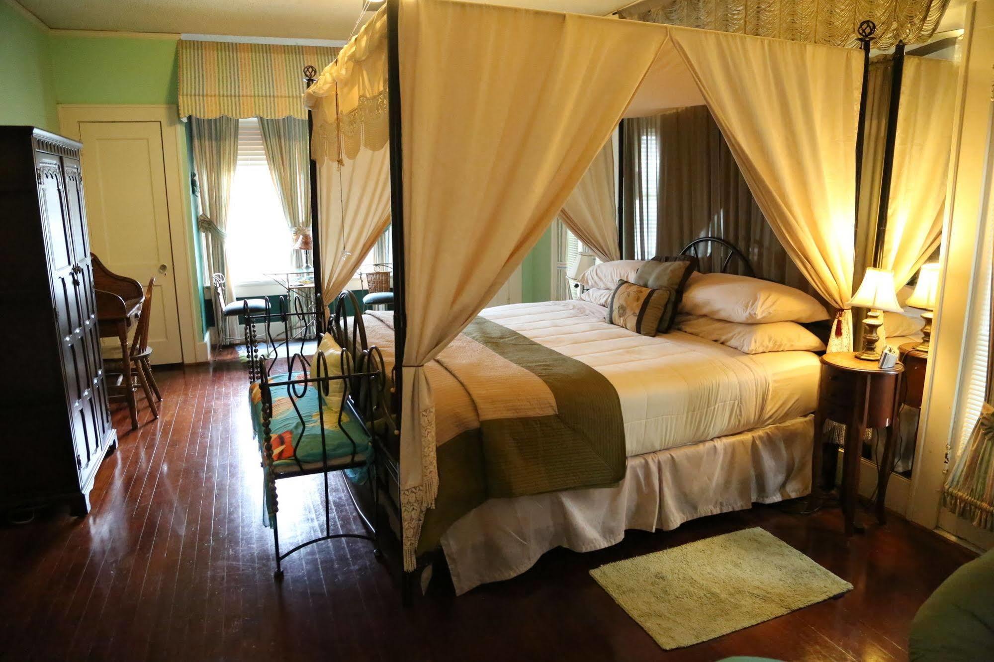 Avenue O Bed And Breakfast Galveston Exterior foto