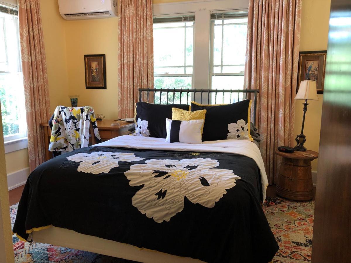 Avenue O Bed And Breakfast Galveston Exterior foto