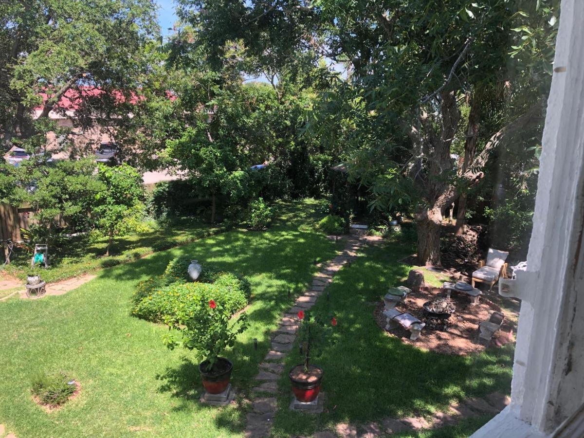 Avenue O Bed And Breakfast Galveston Exterior foto